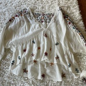 Floral long sleeve blouse!